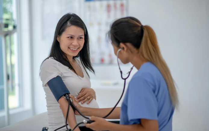 normal blood pressure for a woman