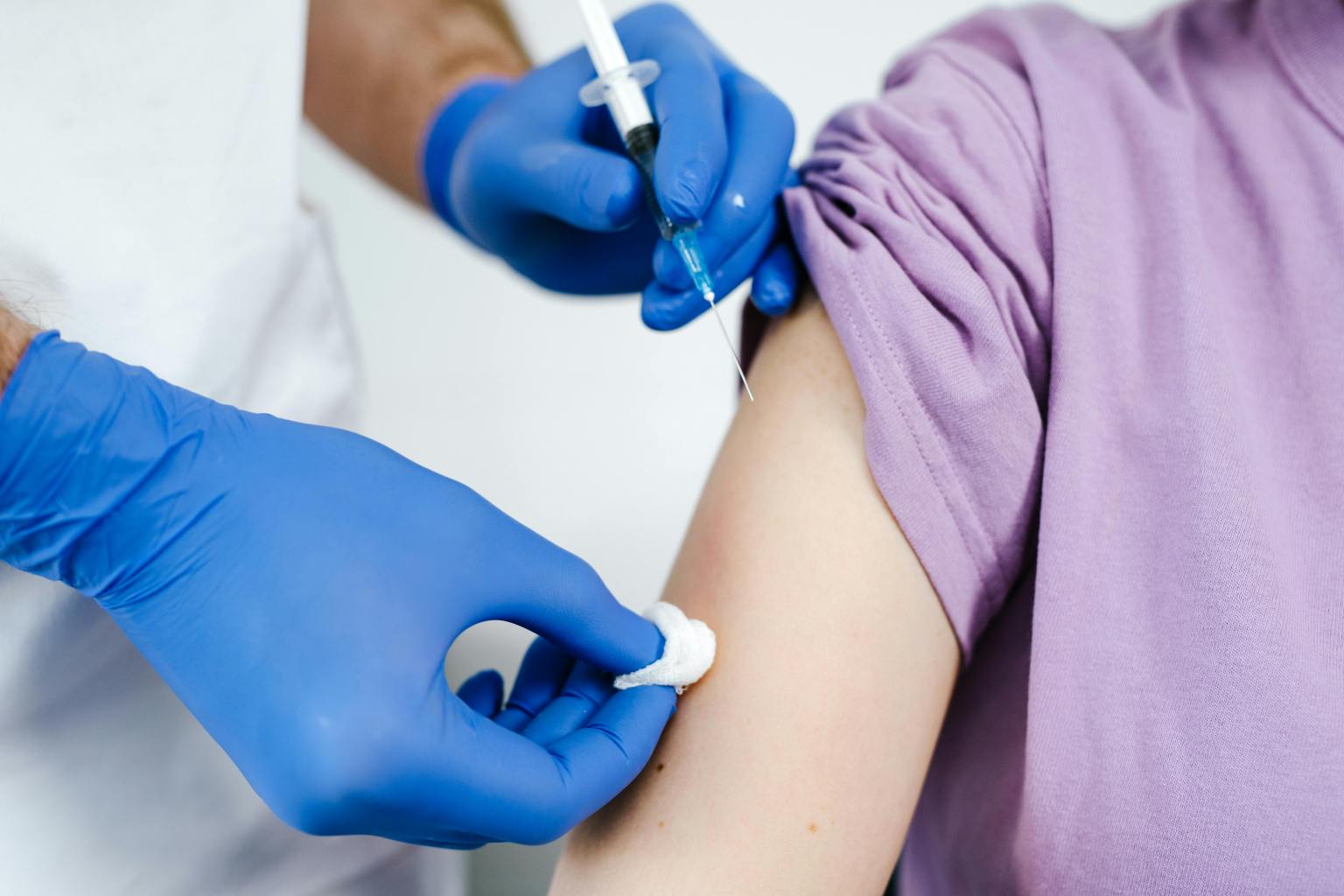 when to go to urgent care for a cut